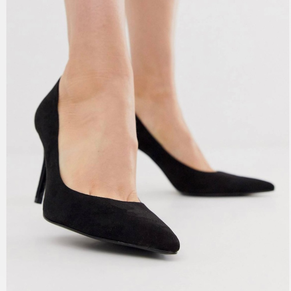 Stradivarius Skinny Heel Pumps In Black